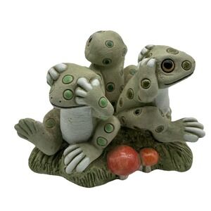 Ceramic Frog Trio "See No Evil" Sitting In A Circle 2.5"x3.5" Shelf Sitter
